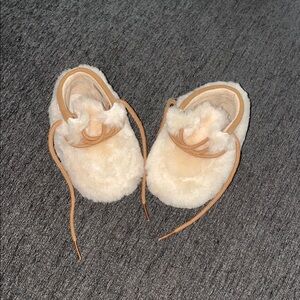 UGG Cream Fuzzy Kids Slippers